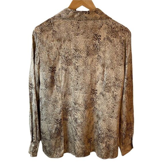 Classiques Entier 100% Silk Animal Print Blouse Size Medium - Picture 7 of 10